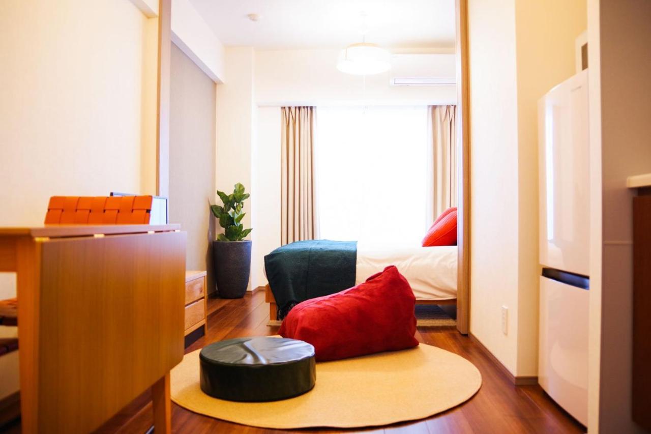 Mat Oshiage Apartment Tokyo Bagian luar foto